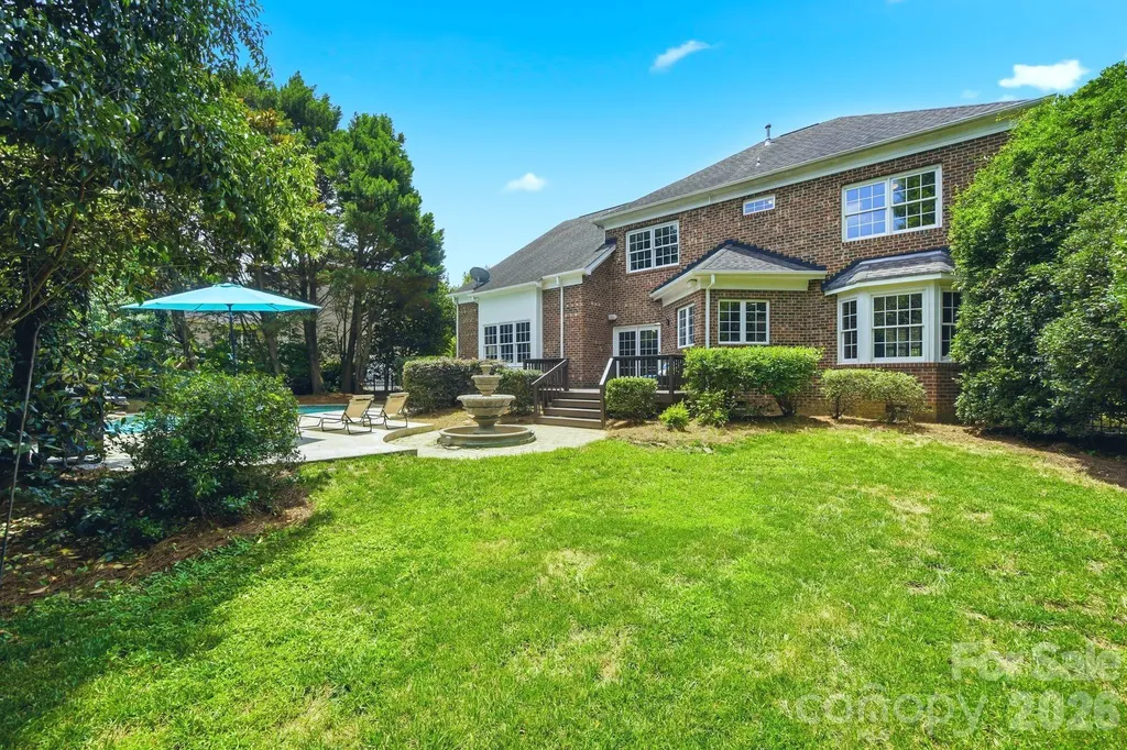 12319 Summer Breeze Court Charlotte NC 28277