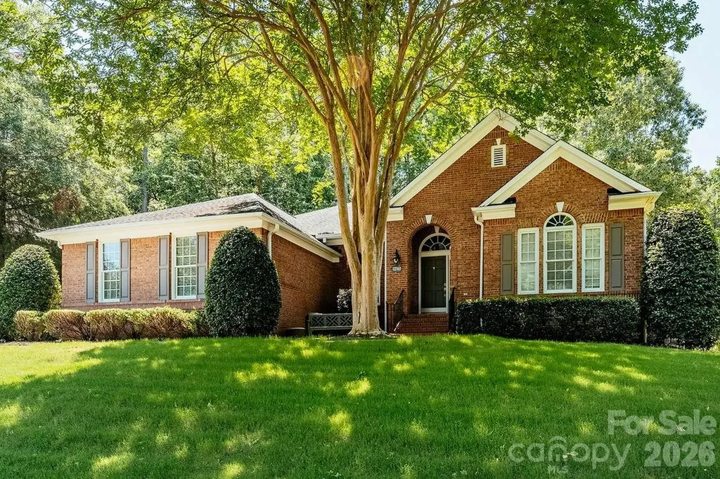 9425 Briarwick Lane Charlotte NC 28277