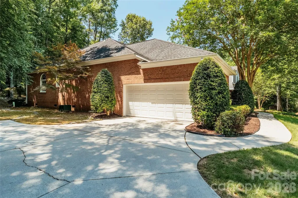9425 Briarwick Lane Charlotte NC 28277