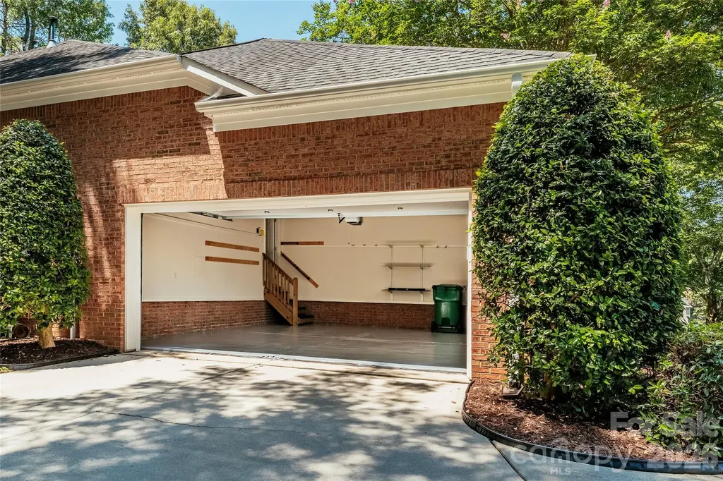 9425 Briarwick Lane Charlotte NC 28277
