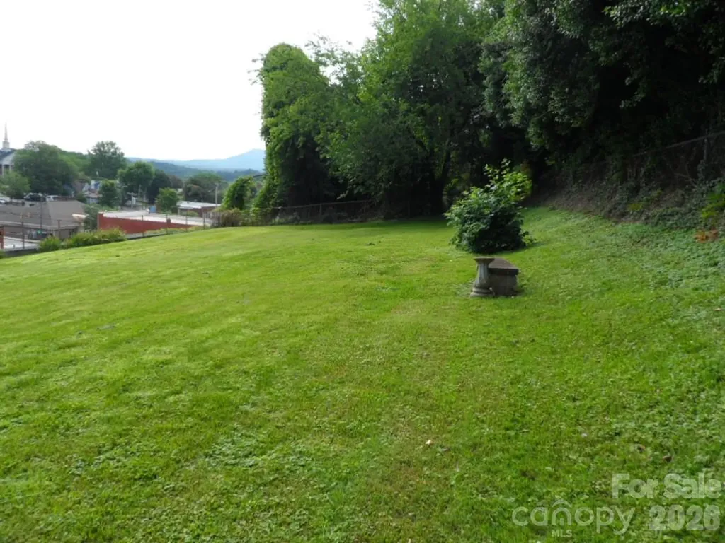 107 W Concord Street Morganton NC 28655