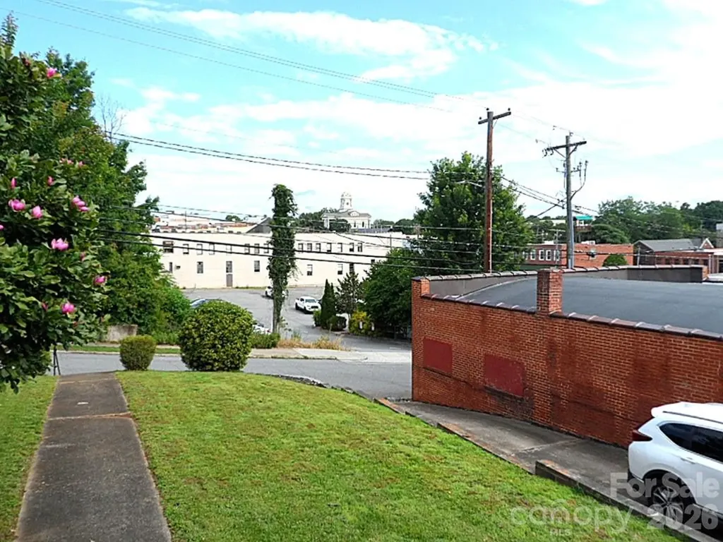 107 W Concord Street Morganton NC 28655
