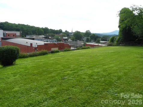 107 W Concord Street Morganton NC 28655