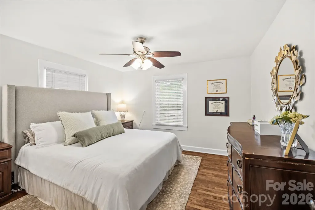3225 Commonwealth Avenue Charlotte NC 28205