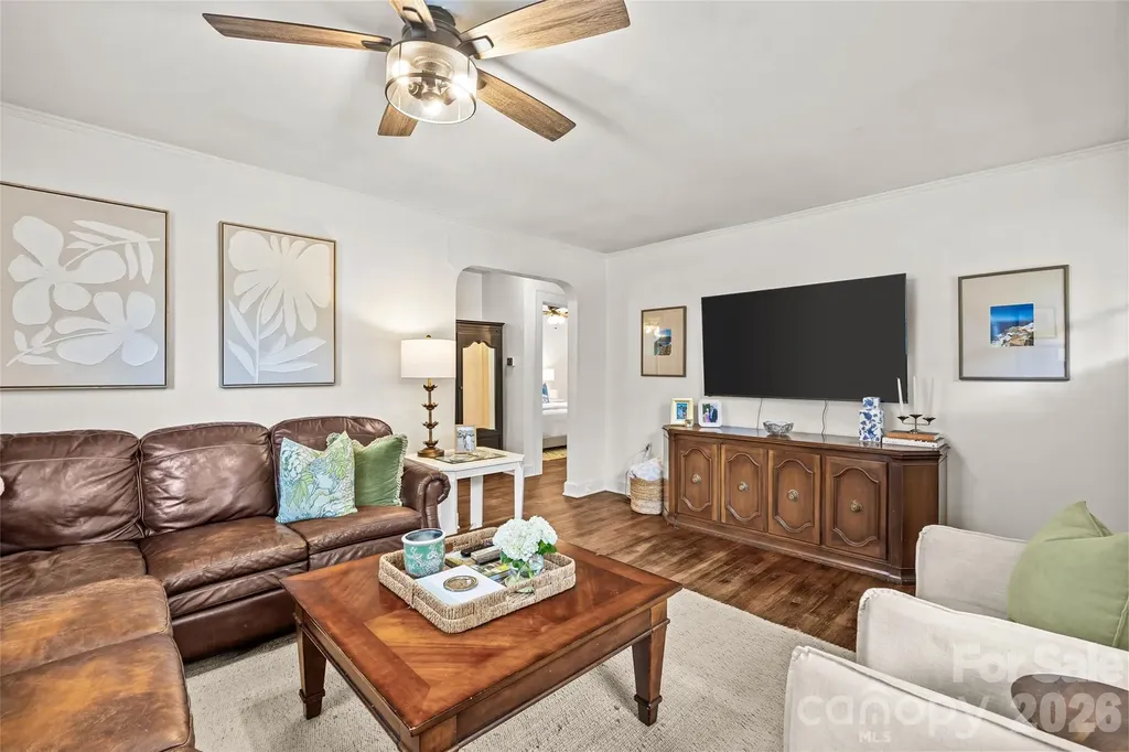 3225 Commonwealth Avenue Charlotte NC 28205