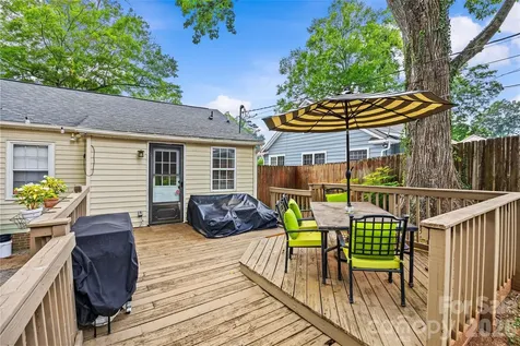 3225 Commonwealth Avenue Charlotte NC 28205
