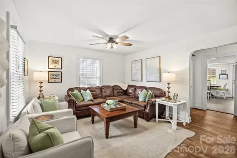 3225 Commonwealth Avenue Charlotte NC 28205