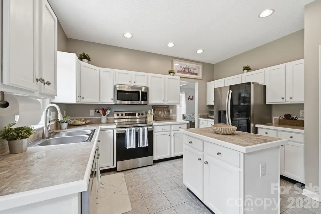 8918 Magennis Grove Court Charlotte NC 28216