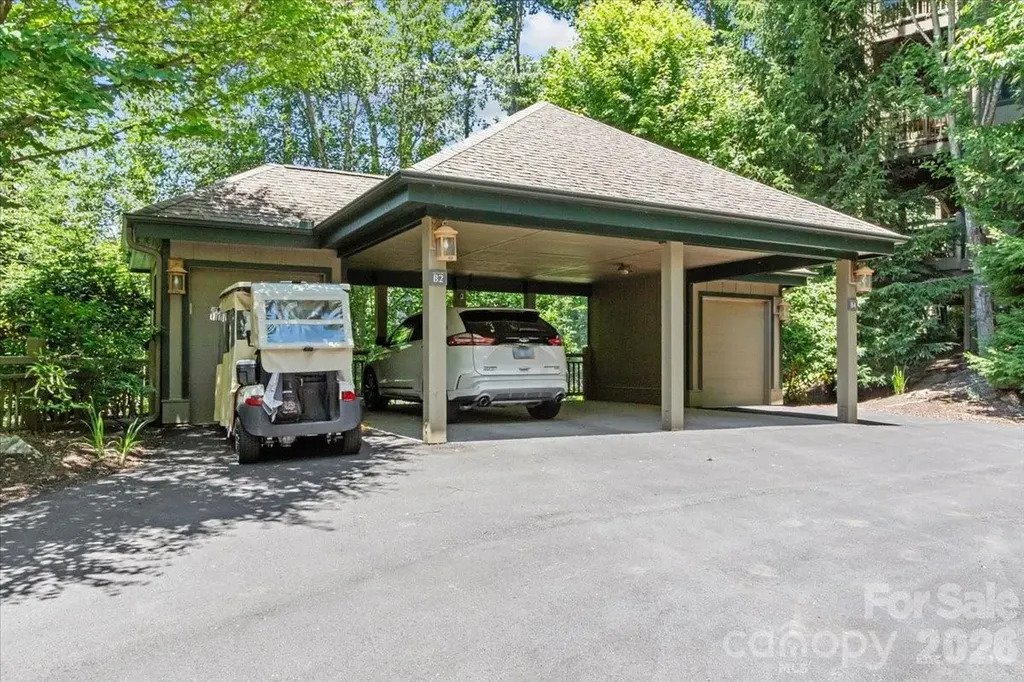 530 Andrew Banks Road Burnsville NC 28714