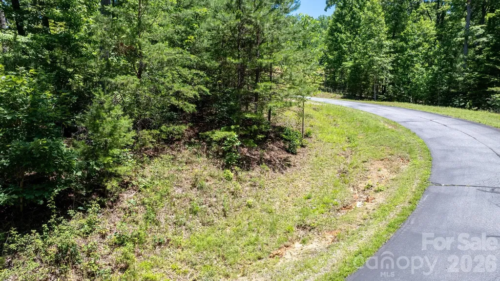 108 Mountain Brook Trail Nebo NC 28761
