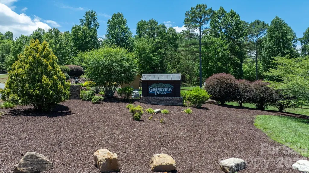 108 Mountain Brook Trail Nebo NC 28761
