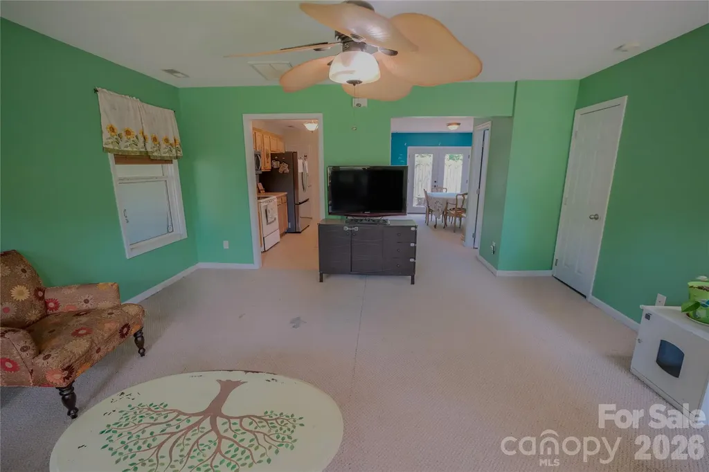 7 Dogwood Lane Asheville NC 28803