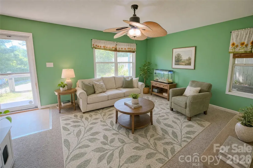7 Dogwood Lane Asheville NC 28803