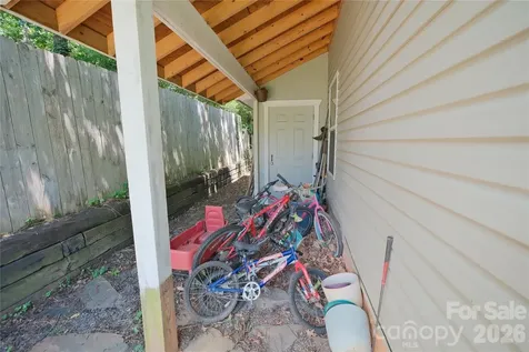 7 Dogwood Lane Asheville NC 28803