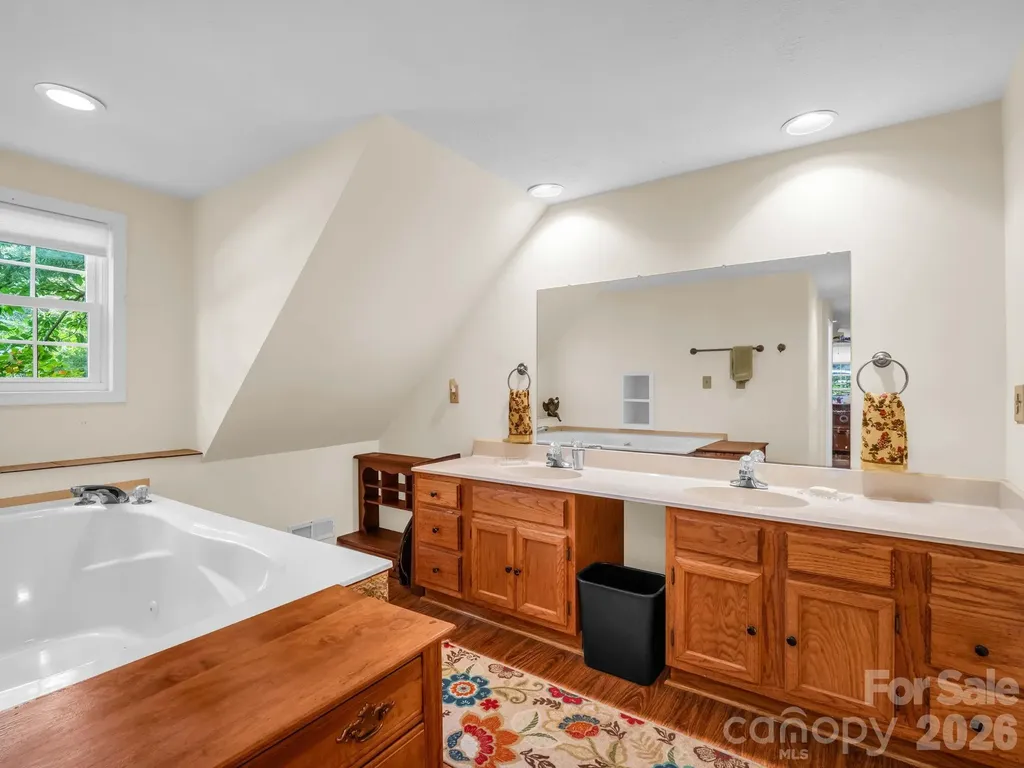 115 Cinnamon Way Flat Rock NC 28731