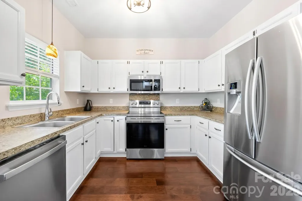 141 Ashford Hollow Lane Mooresville NC 28117