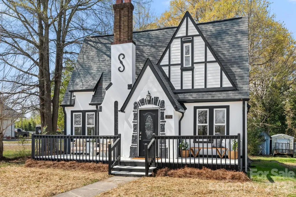 4 Elliott Drive Thomasville NC 27360