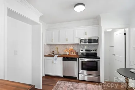 4 Elliott Drive Thomasville NC 27360