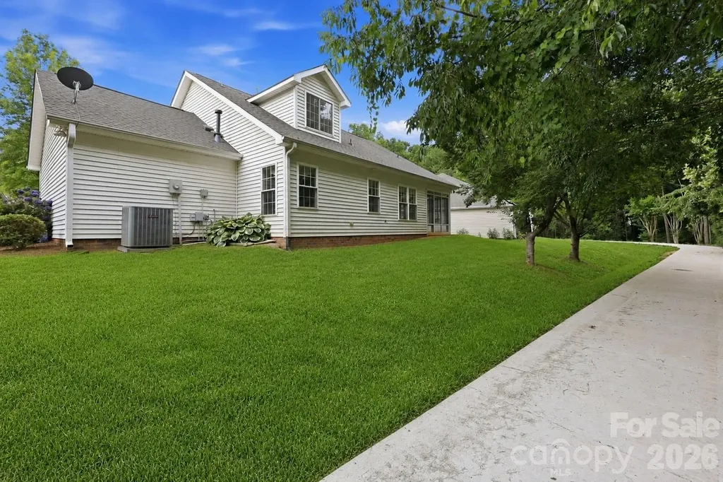 228 Oak Village Parkway Mooresville NC 28117