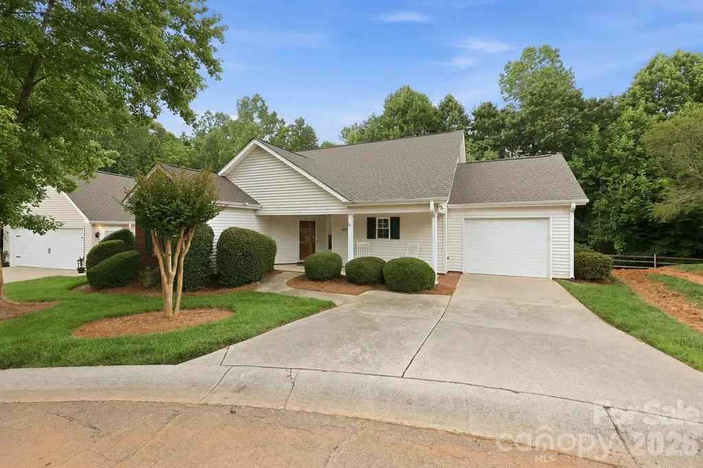 228 Oak Village Parkway Mooresville NC 28117