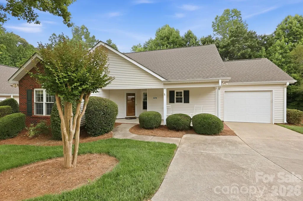 228 Oak Village Parkway Mooresville NC 28117