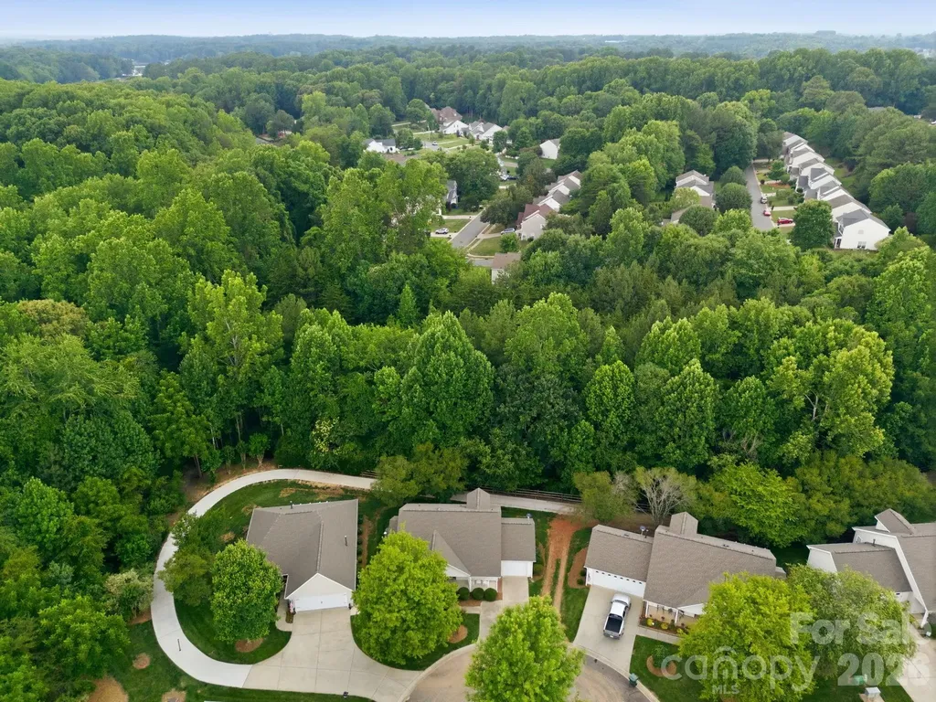 228 Oak Village Parkway Mooresville NC 28117