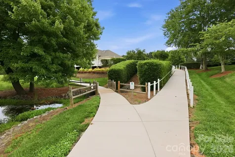 228 Oak Village Parkway Mooresville NC 28117