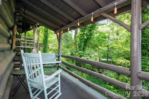 16 Cottage Drive Asheville NC 28805
