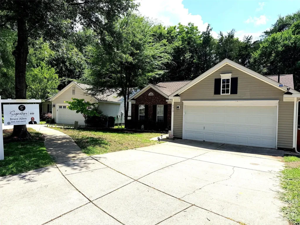 4313 Bubbling Brook Court Charlotte NC 28278