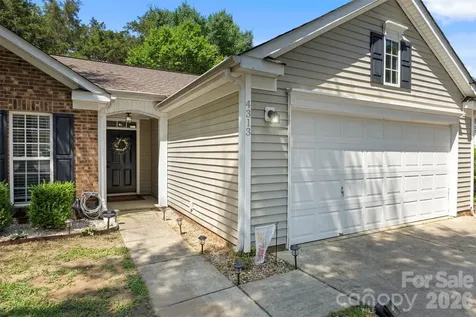 4313 Bubbling Brook Court Charlotte NC 28278