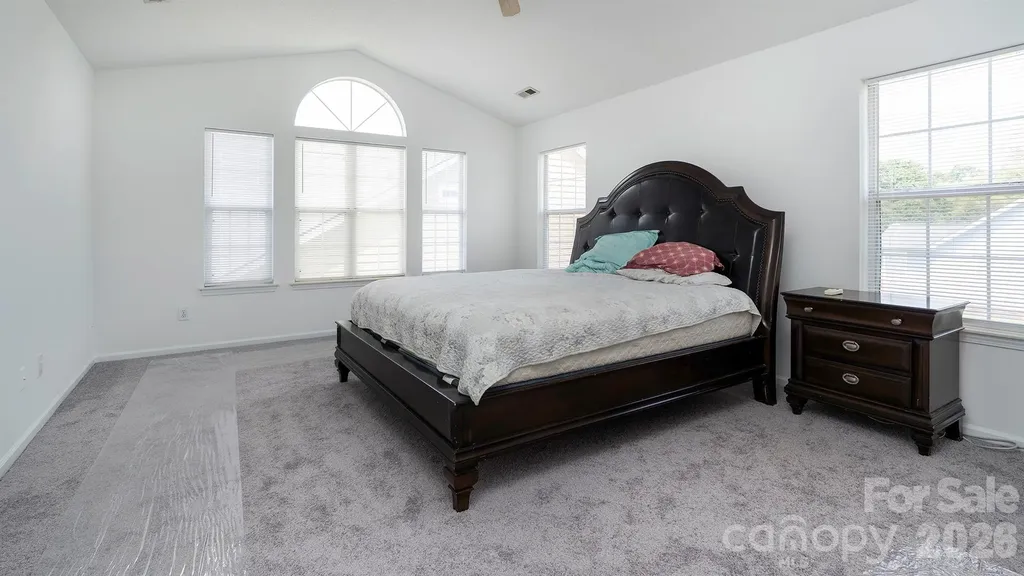 11807 Song Sparrow Lane Charlotte NC 28269