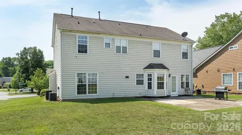 11807 Song Sparrow Lane Charlotte NC 28269