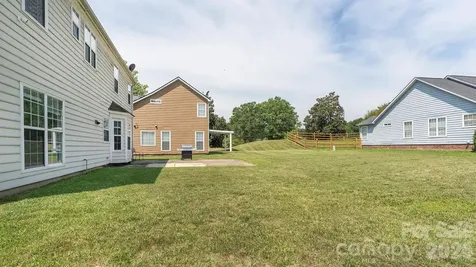 11807 Song Sparrow Lane Charlotte NC 28269