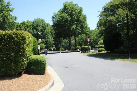 4181 Palm Drive Denver NC 28037