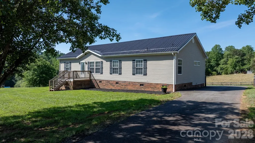 3015 Farm Pond Lane Granite Falls NC 28630