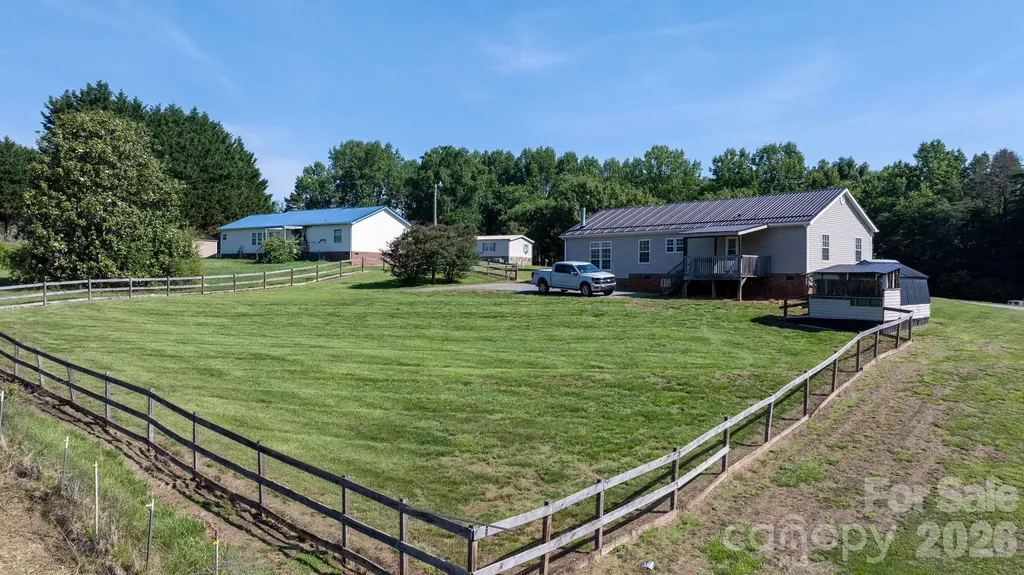 3015 Farm Pond Lane Granite Falls NC 28630