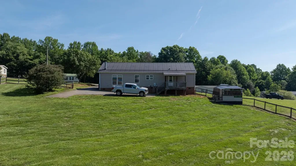 3015 Farm Pond Lane Granite Falls NC 28630