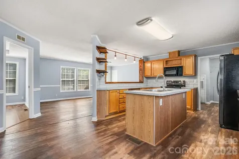 3015 Farm Pond Lane Granite Falls NC 28630