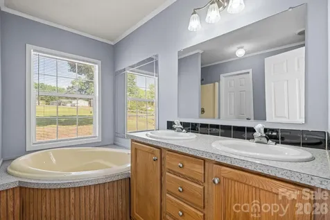 3015 Farm Pond Lane Granite Falls NC 28630