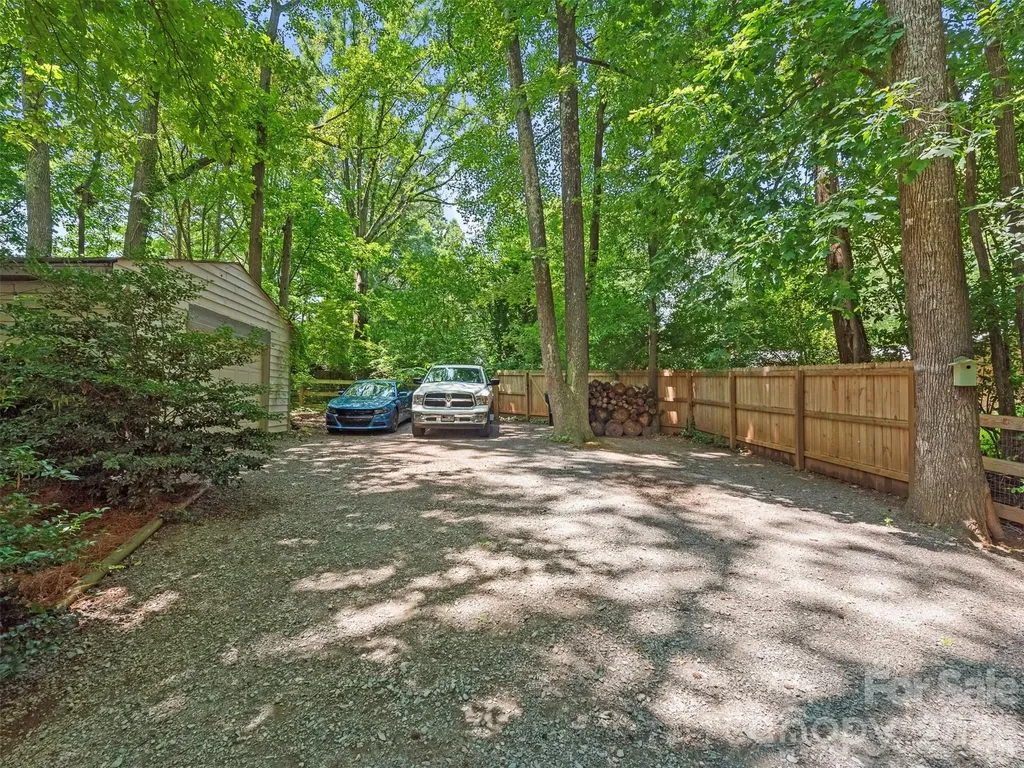 3814 Wonderland Drive Matthews NC 28104