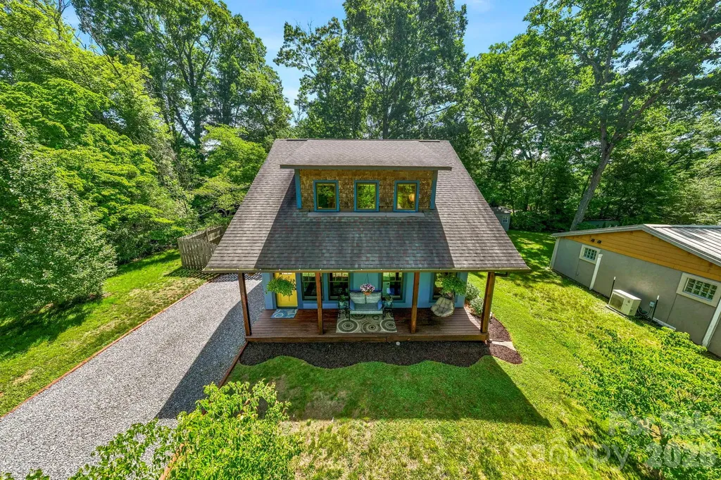 216 Hiawassee Avenue Black Mountain NC 28711