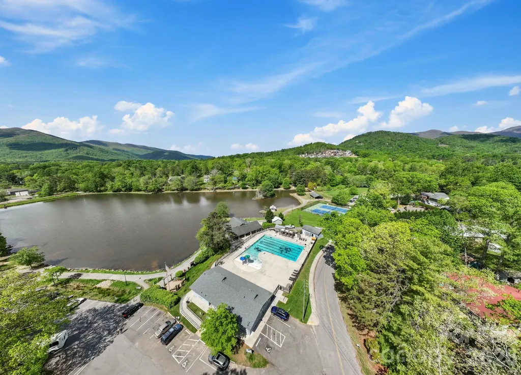216 Hiawassee Avenue Black Mountain NC 28711
