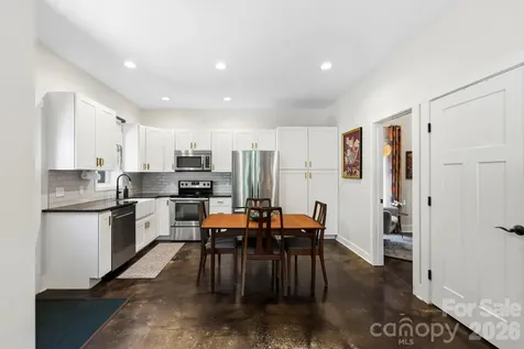 216 Hiawassee Avenue Black Mountain NC 28711