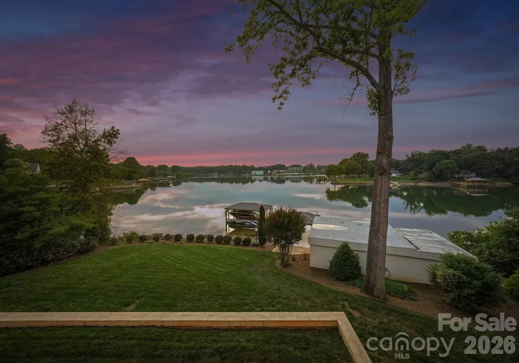 7272 Lynbrook Circle Denver NC 28037