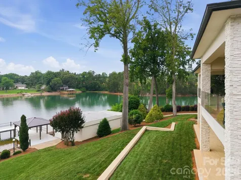 7272 Lynbrook Circle Denver NC 28037