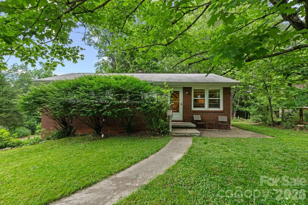 53 Merion Drive Asheville NC 28806