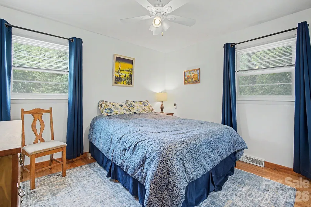 53 Merion Drive Asheville NC 28806