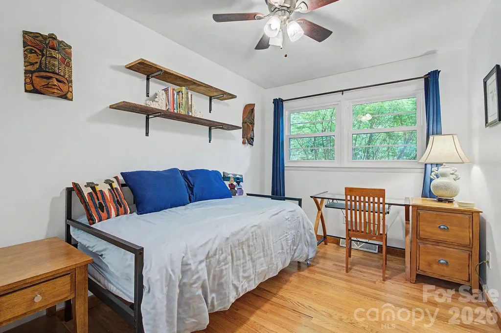 53 Merion Drive Asheville NC 28806