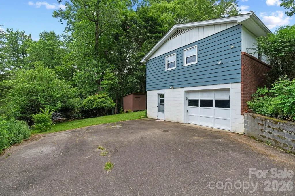 53 Merion Drive Asheville NC 28806