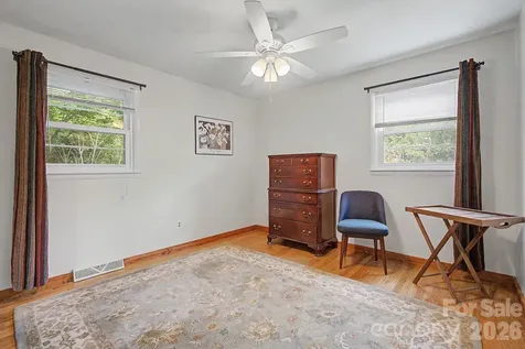 53 Merion Drive Asheville NC 28806